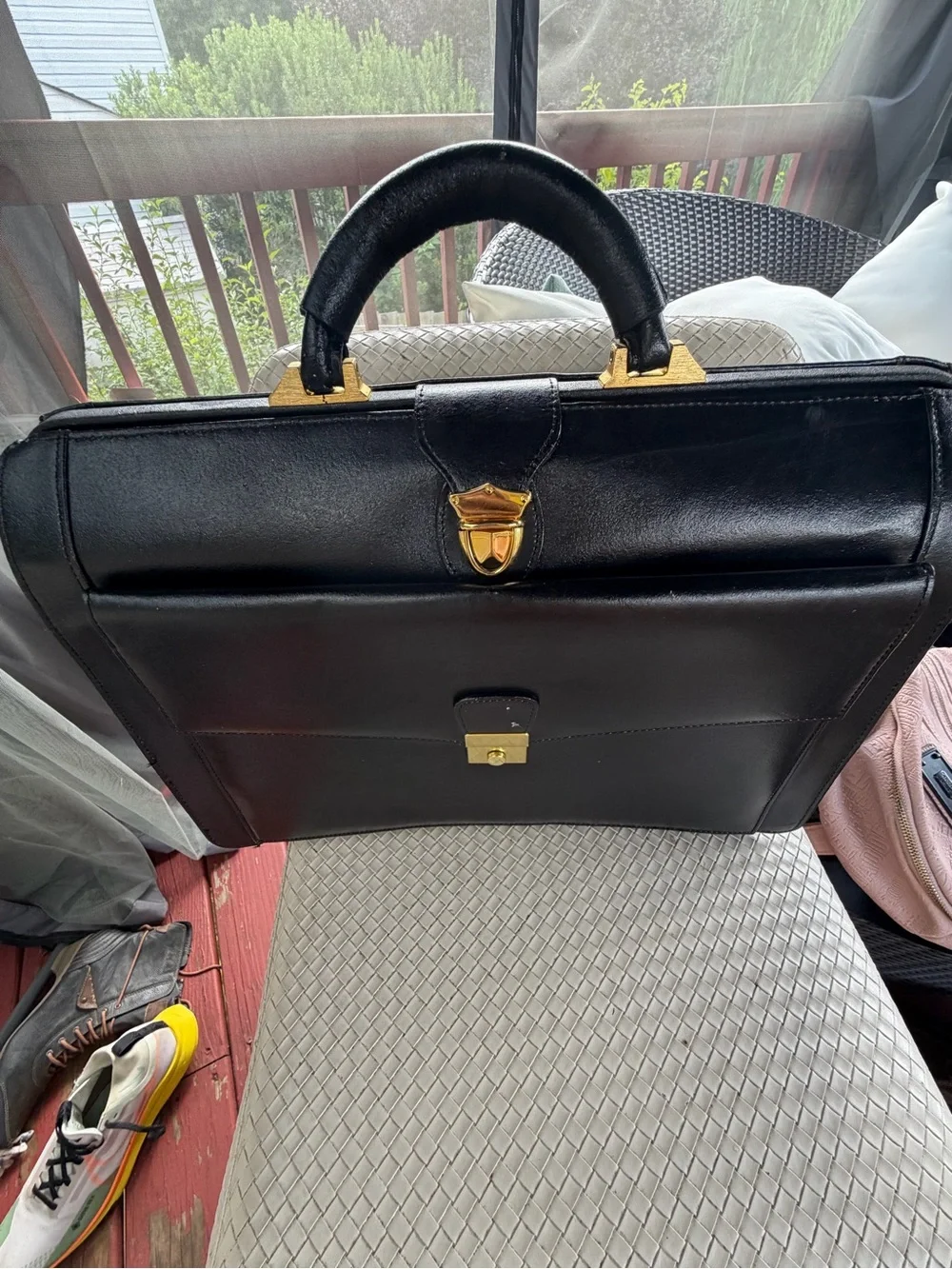 Men's Black Leather Briefcase with Gold Hardware - Classic Professional Style